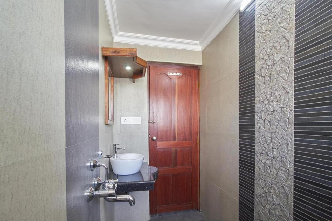 Hotel Mart View Kochi Exterior foto